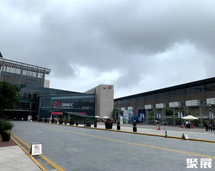 上海新国际博览中心