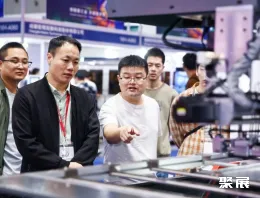 成都数控机床展展会现场(现场盛况)9