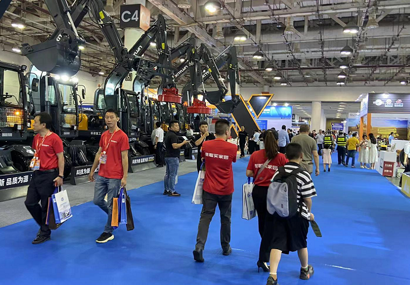 厦门工程机械展展会现场(现场盛况)3
