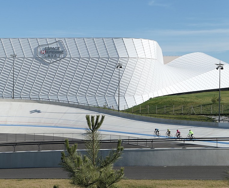 法國拉瓦爾梅耶納Espace Mayenne體育娛樂中心實(shí)景圖