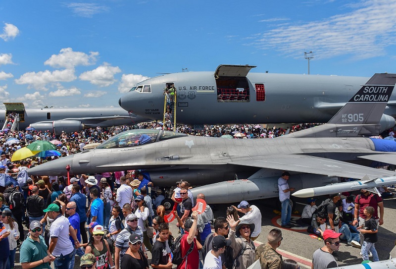 哥伦比亚航空展现场图片4