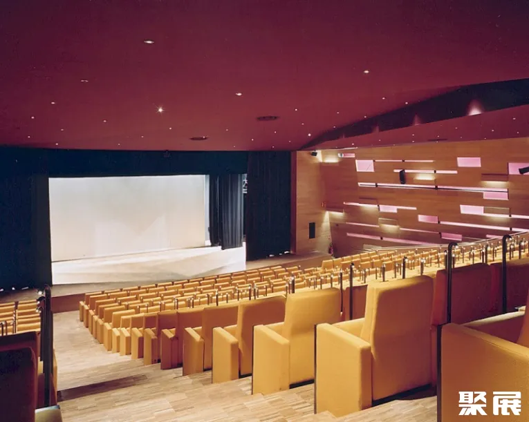 法國巴黎新奧爾良會展中心實拍圖