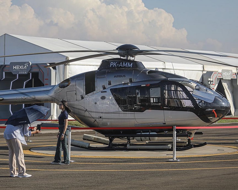 印尼直升机展现场图片6