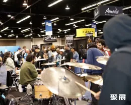 美國舞臺(tái)燈光展展會(huì)現(xiàn)場(現(xiàn)場盛況)10