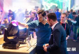 俄罗斯灯光展现场图片7