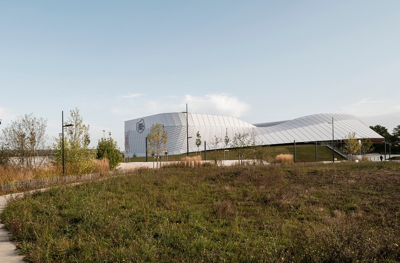 Espace Mayenne Sports and Recreation Center