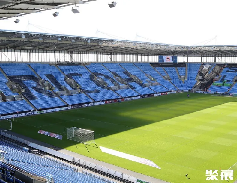 英国考文垂理光球场实景图