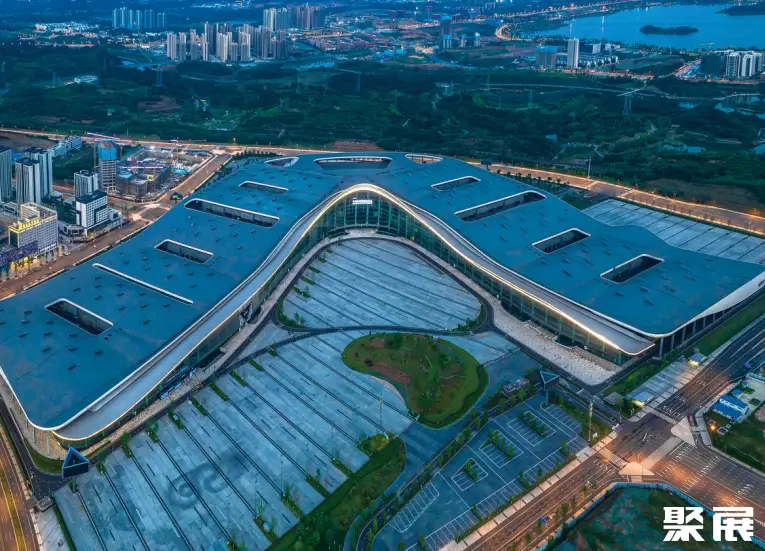 中国成都西部国际博览城实拍图
