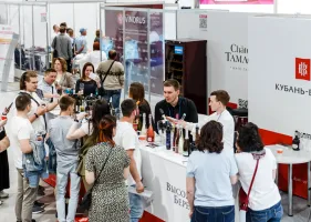 俄罗斯美发展2025展商名录会刊