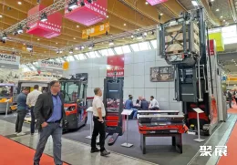 南非机器人展现场图片3