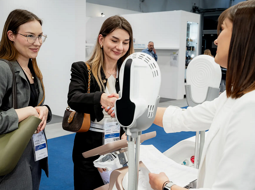 波兰医美展现场图片7