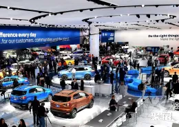 英国电动车展现场图片7