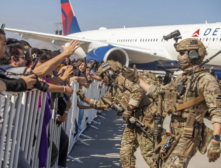 圣地亞哥航空展展會現(xiàn)場(現(xiàn)場盛況)10