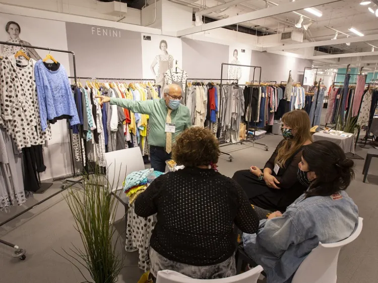 美国芝加哥女装展