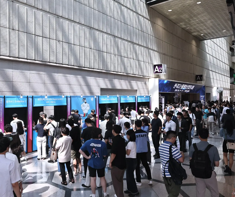 韩国OLED展展会现场(现场盛况)1