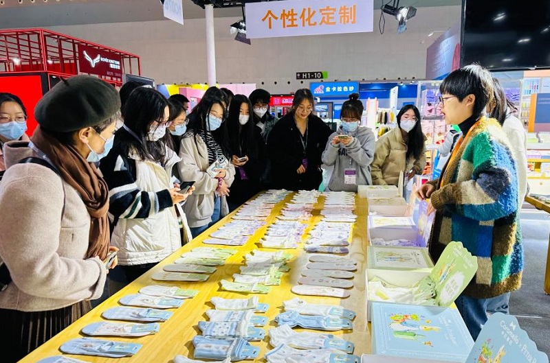 海宁袜交会现场图片5