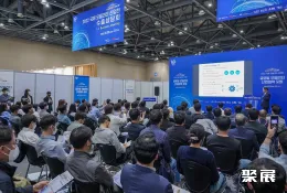 韩国改装车展现场图片3