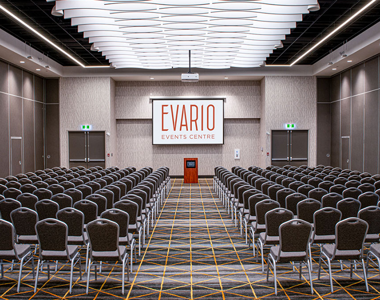 加拿大埃德蒙顿南假日酒店展馆图