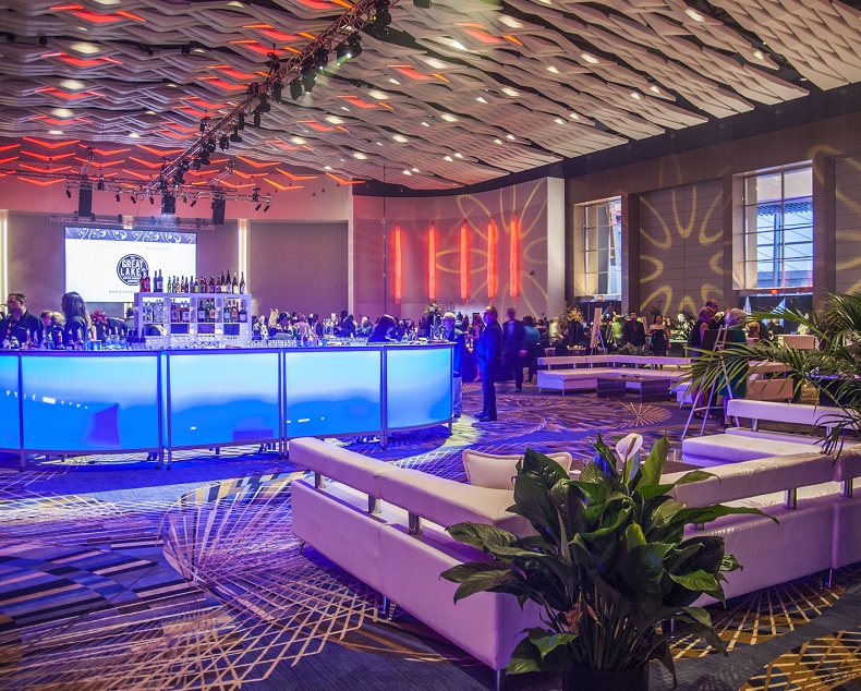 美国底特律科博会展中心实景