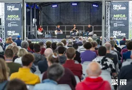 英国电动车展现场图片4