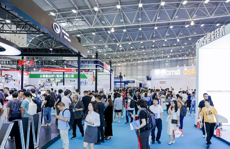 昆山车灯展现场图片3