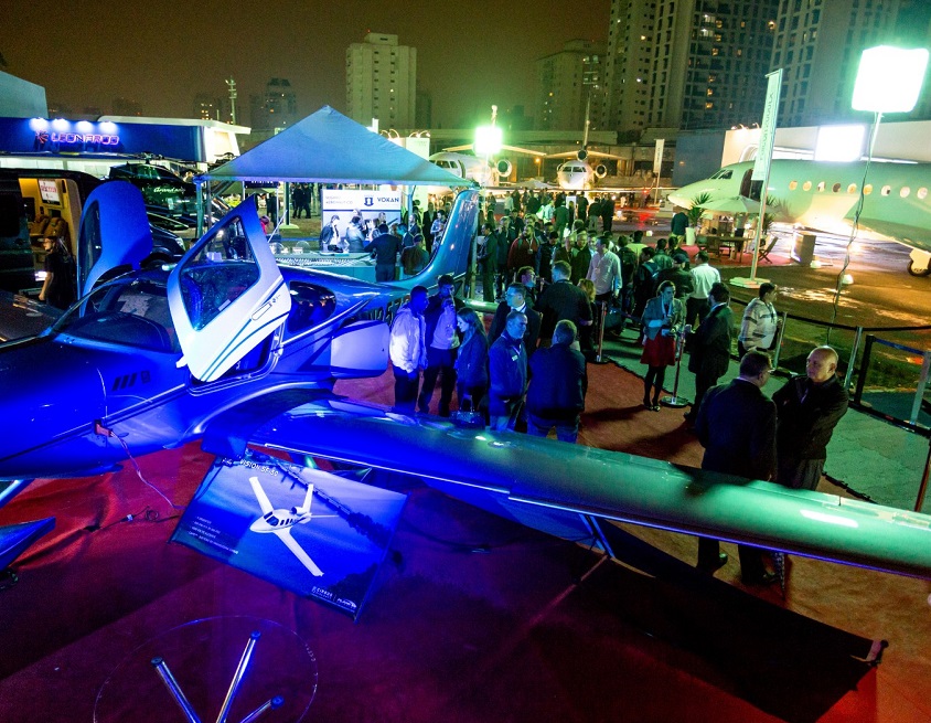 巴西公务机展现场图片8