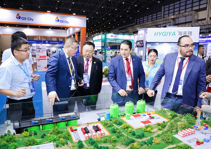 西安石油展现场图片3