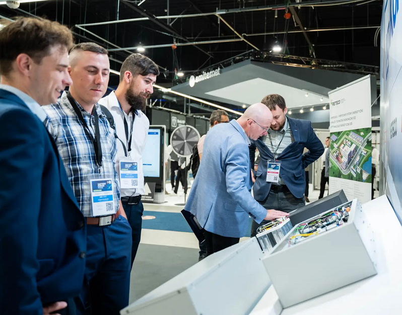 波兰电池展现场图片2