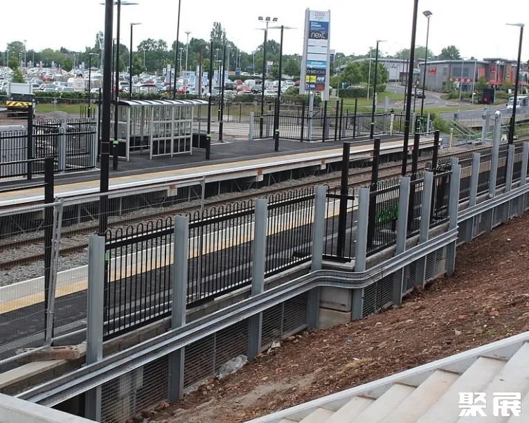 英国考文垂理光球场实拍图