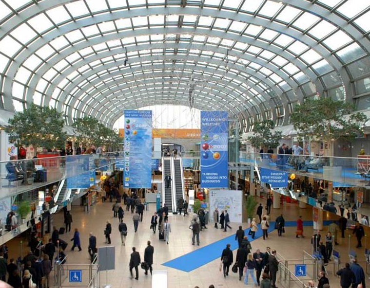 德国杜塞尔多夫会展中心实拍图