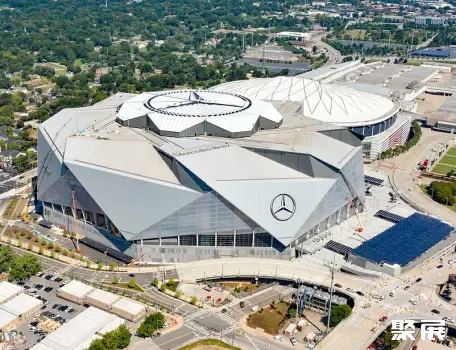Mercedes Benz Arena