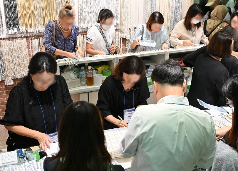 橫濱珠寶首飾鐘表展展會(huì)現(xiàn)場(chǎng)(現(xiàn)場(chǎng)盛況)8