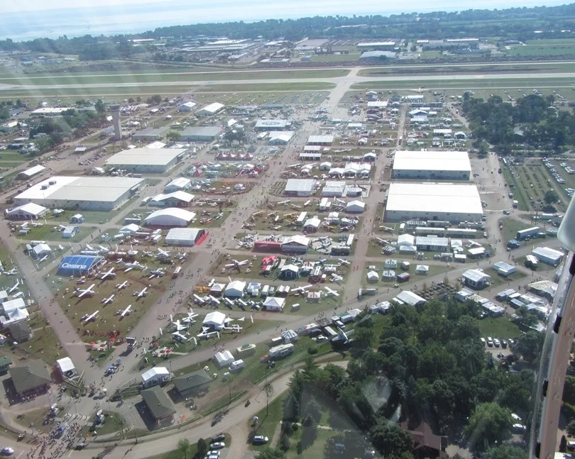 美国奥什科什魏特曼支线机场图片1