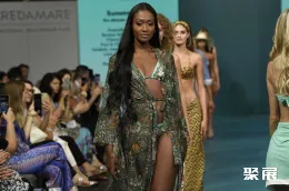 意大利泳衣展现场图片1