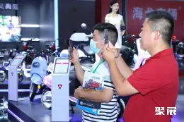 成都国际电动车展展会现场(现场盛况)7