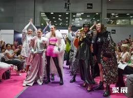 俄罗斯服装展现场图片6