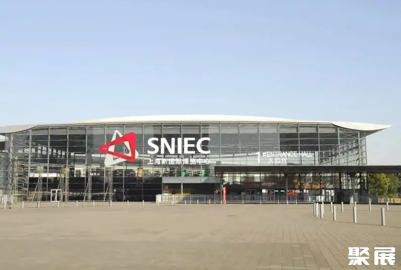 上海新国际博览中心实拍图