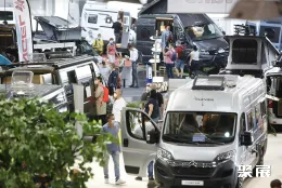 德国房车展现场图片3