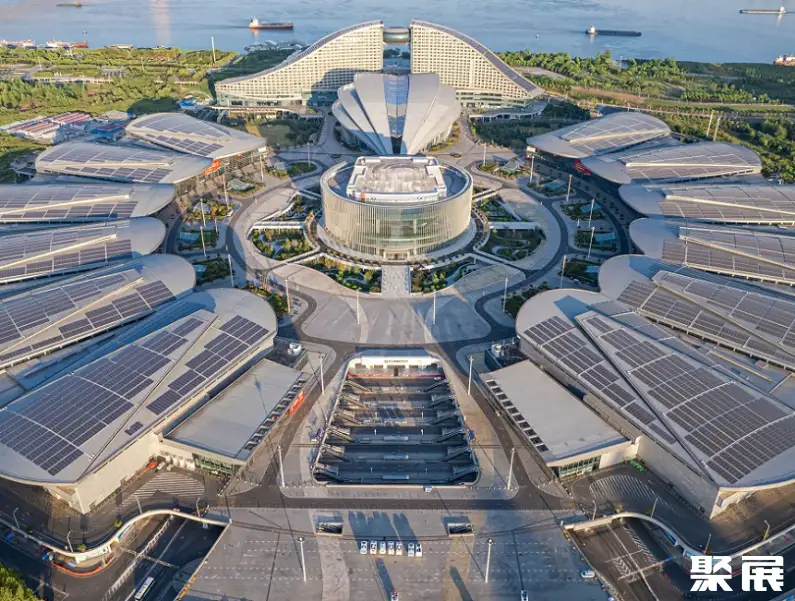 武汉国际博览中心实景图
