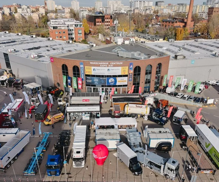 波兰华沙会展中心展馆图