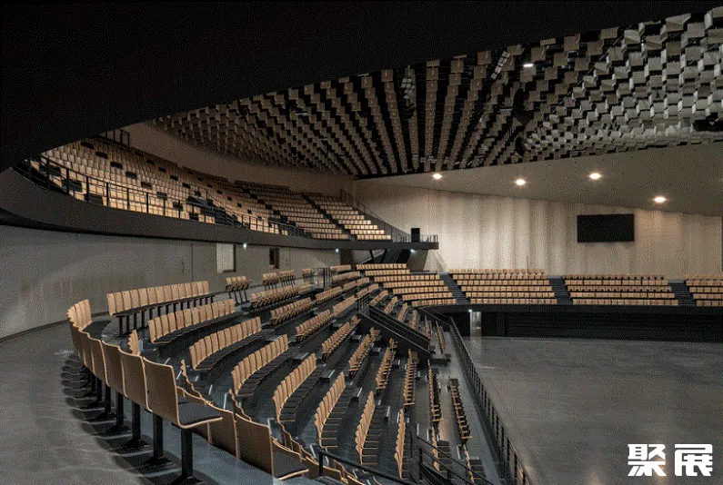 法國拉瓦爾梅耶納Espace Mayenne體育娛樂中心實(shí)景圖