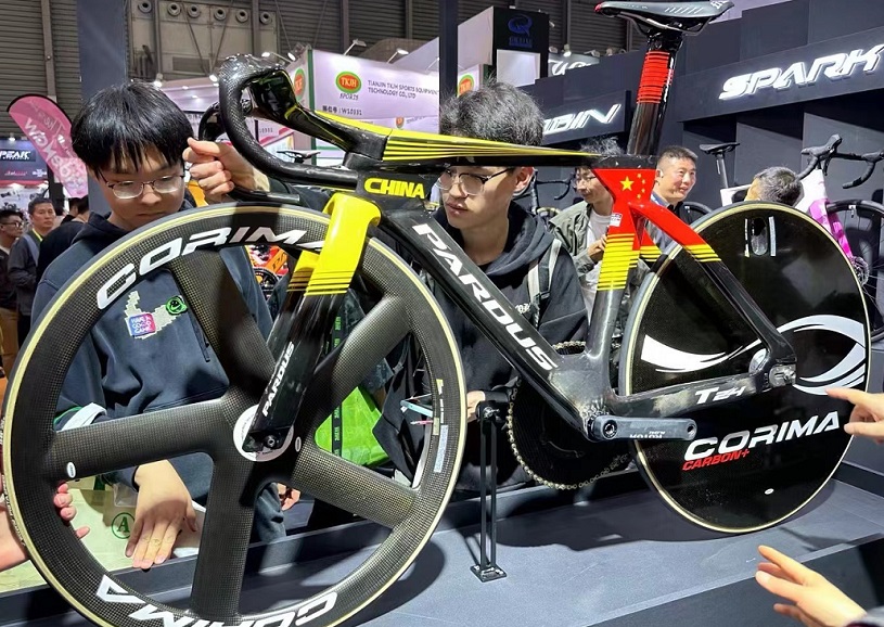 上海电动车展现场图片17