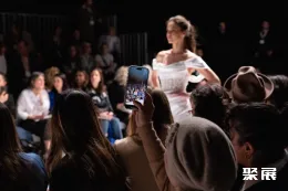 英国婚纱展现场图片6