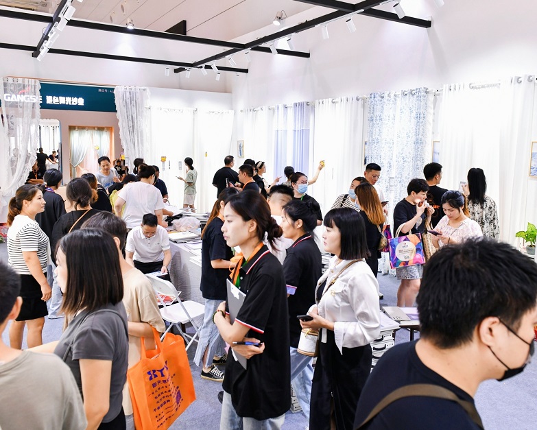 秋季柯橋窗簾展展會現(xiàn)場(現(xiàn)場盛況)1