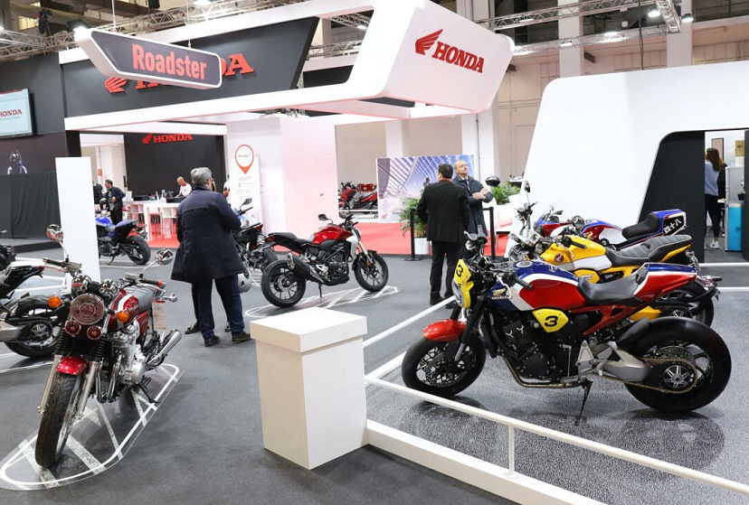 西班牙摩托车展现场图片4