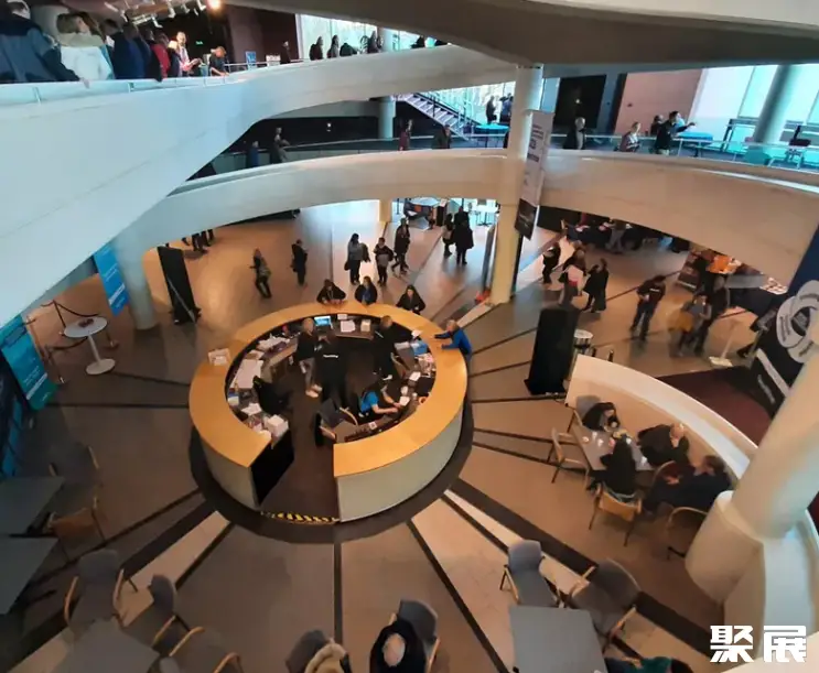 英国哈罗盖特国际中心实景