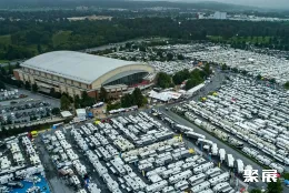 美国房车展现场图片1