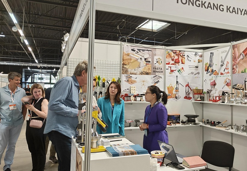 波兰家居展现场图片5