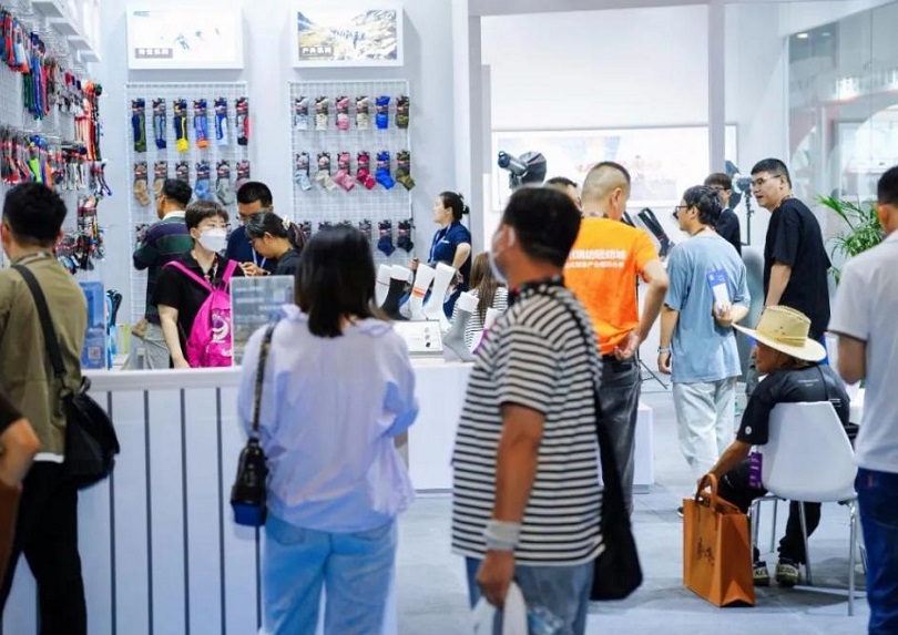 海宁袜交会现场图片3