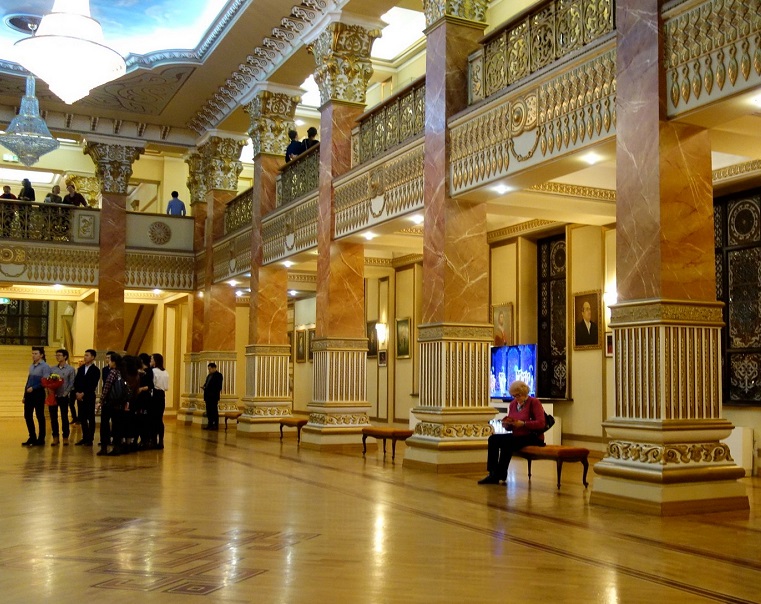 哈薩克斯坦阿拉木圖巴赫奇薩雷宴會廳展館圖